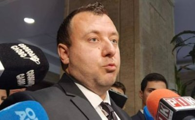 &ldquo;Възраждане&rdquo;: Вместо да помагаме на децата, облекчаваме обидата и клеветата