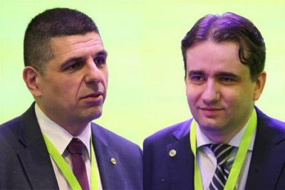 Скандал с напуснали общинари разклаща коалицията ПП-ДБ