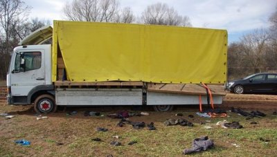 Започва делото за смъртта на 18 мигранти, задушени в камион край Локорско