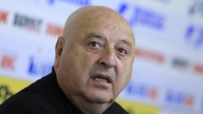 Венцеслав Стефанов: Целта на Славия е шестицата и Купата