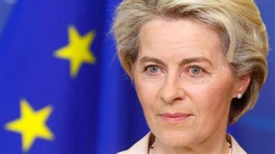  Румънски евродепутат внесе вот на недоверие срещу Урсула фон дер Лайен