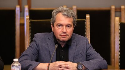 Тошко Йорданов към младите лекари: Отидете в Италия, работете 5 години и се върнете щастливи