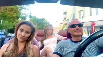 Случайност? Едва ли! Ето коя е жената от видеото с бившия енергиен министър Росен Христов (ВИДЕО)