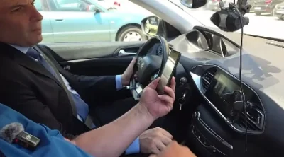 GPS система става задължителна за автошколите от днес
