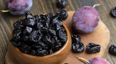 Сушените сливи &ndash; вкусен щит срещу рак на дебелото черво и таен съюзник в отслабването