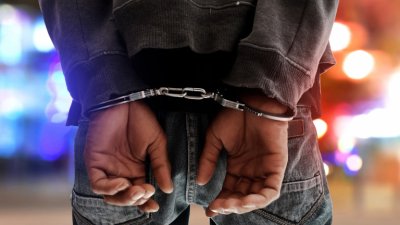 Задържаха тийнейджърите, пребили минувачи в центъра на София