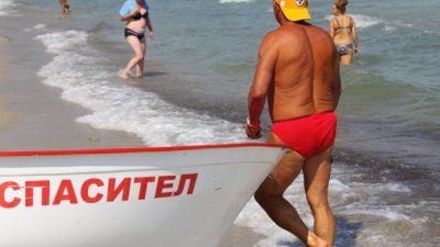 Полски спасители засилват сигурността на плажовете у нас