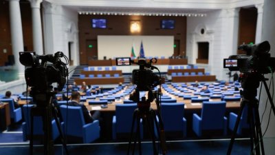 Вотът на недоверие срещу кабинета &bdquo;Желязков&ldquo; не мина &ndash; 130 гласа &bdquo;против&ldquo;