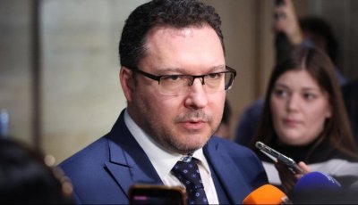 Даниел Митов: Нова фишинг измама използва логото на МВР