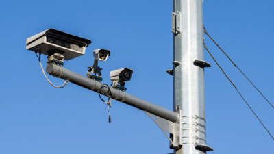 ТОЛ камерите регистрираха 65 нарушения при движение в аварийната лента през почивните дни