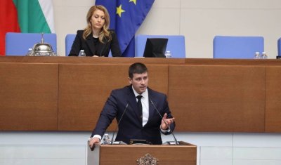 Ивелин Михайлов: Да сменим Конституцията и да кажем, че в България има две касти