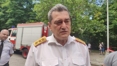 Гл. комисар Николов: България има спешна нужда от собствени хеликоптери и самолети за борба с пожари