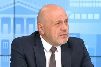 Томислав Дончев: Летателната техника за гасене на пожари не достига, но дебатът е политизиран