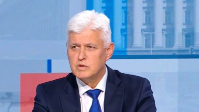 Президентството обвини премиера Желязков в манипулиране на данни за противопожарната авиация
