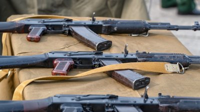 СЛЕД ИСКАНЕ ОТ УКРАЙНА: Българските служби претърсват офисите на оръжейния търговец Христо Христов