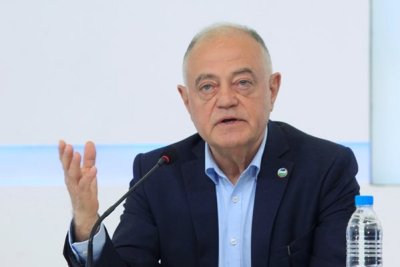 Атанасов: Изключително важно е следващият президент да бъде антипод на Румен Радев