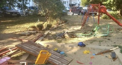 Пиян шофьор се вряза в детска площадка в София (СНИМКИ)