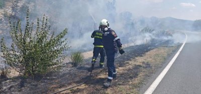 Неизправен камион предизвика пожари край Велико Търново и Дебелец