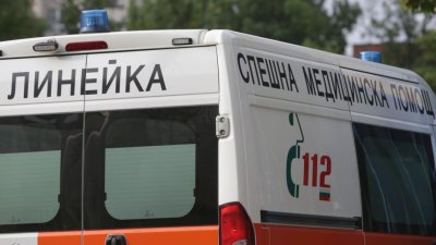 74-годишен шофьор помете двама пешеходци в Стара Загора