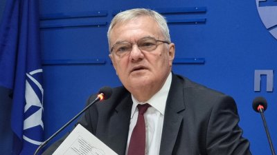 Румен Петков: Водата в Плевен не е отровена, Ревизоро лъже!