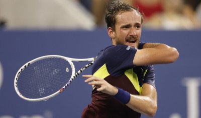 Даниил Медведев избухна на US Open и бе глобен с 42 500 долара