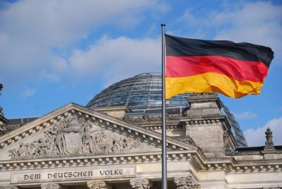   Германия призовава своите граждани да напуснат Иран