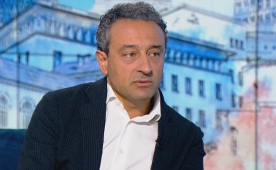 Даниел Лорер: Правителството няма да падне, но получава &bdquo;жълт картон&ldquo; от Европейската комисия