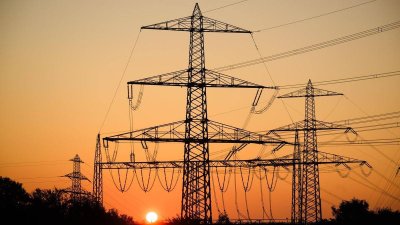 Около 50 000 домакинства в Берлин останаха без ток след предполагаем палеж