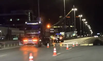 Челен сблъсък между кола и камион на &bdquo;Цариградско шосе&ldquo; в София