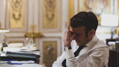 Le Figaro: Рейтингът на Макрон удари историческо дъно