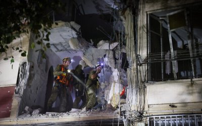 Ракета падна в египетски град и рани шестима души (ВИДЕО)