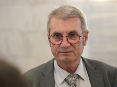 Министър Хинков: До две седмици проблемите с електронните рецепти ще бъдат решени