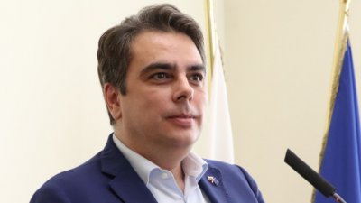 Асен Василев: Не виждам причина да се променя нещо по предстоящите избори