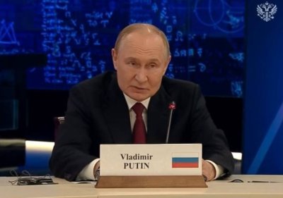 Путин: Русия започва производството на плаващи атомни електроцентрали