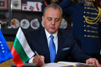Посланик Краевски: София и Прищина с отлични отношения