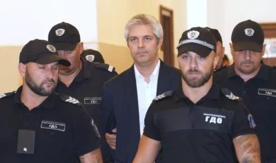 Кметът на Варна Благомир Коцев остава зад решетките