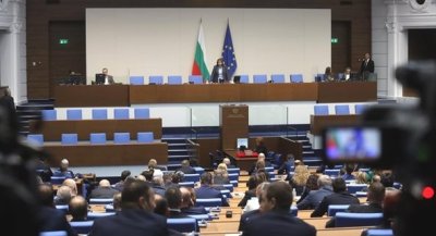  Парламентът гласува петия вот на недоверие срещу кабинета &bdquo;Желязков&ldquo;