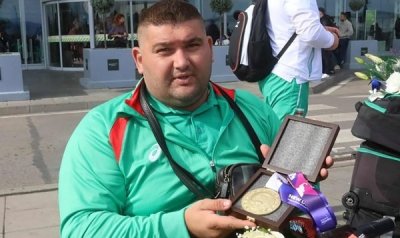 Шампионът Ружди Ружди отново у дома след световния си рекорд: Отдавна мечтаех за такъв резултат