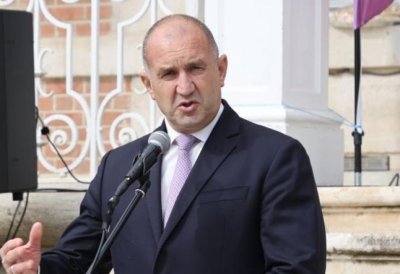 Румен Радев: България се връща към най-мрачните епизоди на диктатура и грабеж