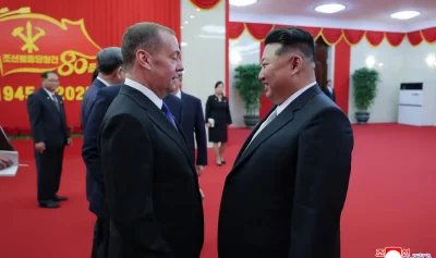 Ким Чен-ун към Медведев: Северна Корея остава непоколебим съюзник на Русия