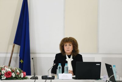 Председателката на ВКС: Сарафов насъсква народа срещу нас