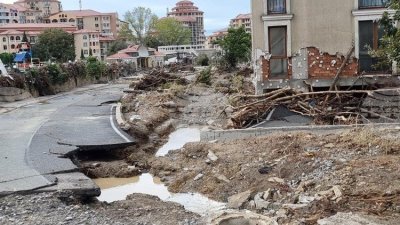 След смъртоносното наводнение в &bdquo;Елените&ldquo;: Прокуратурата проверява разрешителните за строеж