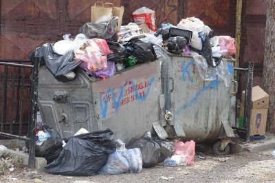 Боклукът залива София: Кметовете на &bdquo;Люлин&ldquo; и &bdquo;Красно село&ldquo; въвеждат извънредни мерки