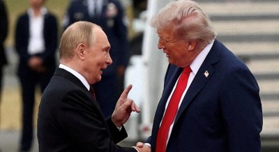 Путин постави под въпрос решенията на Тръмп: Кой за кого работи?
