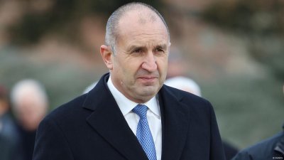 Румен Радев: Управляващите признаха, че са манипулирали статистиката &ndash; задлъжняването ще го плащаме всички