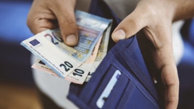 Ето колко ще бъде минималната заплата от 1 януари според проектобюджета