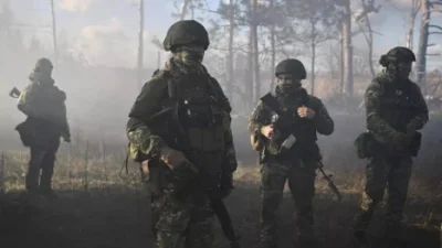 10 000 украински военнослужещи са обкръжени, докато руснаците настъпват към градовете Красноармейск и Купянск