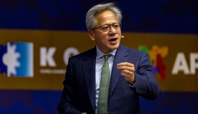 Шефът на Nvidia: САЩ рискуват да загубят технологичното си лидерство пред Китай