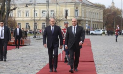 Срещата между Румен Радев и Жозеф Аун започна
