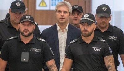 Управленски пропуски на кмета Благомир Коцев ще струват на Варна над 1 млн. лв. (СНИМКИ)